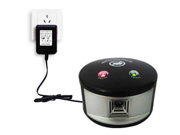 Duo Pro Pest Repeller - aparat cu ultrasunete impotriva soarecilor si sobolanilor